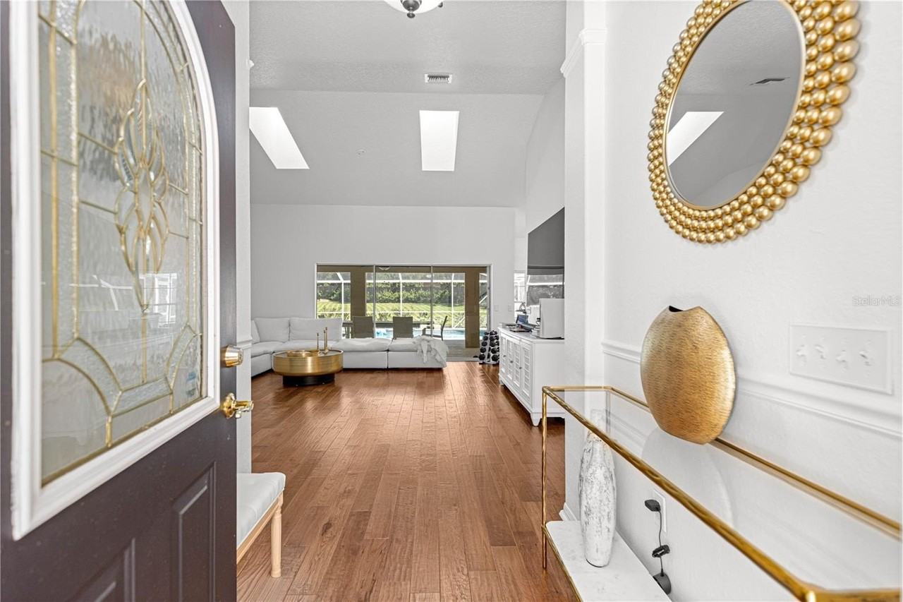 8934 Sw 8th St - Photo 4 of 43