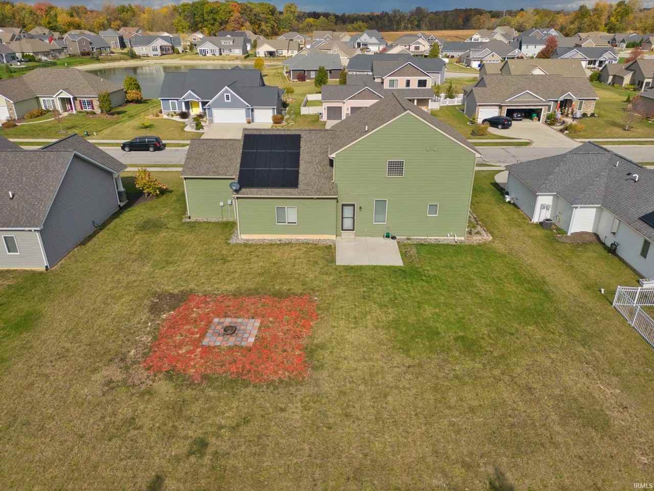 625 Perolla Dr - Photo 4 of 33