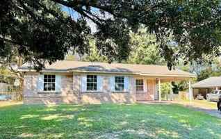 featured image of 6880 Williamsburg Ct