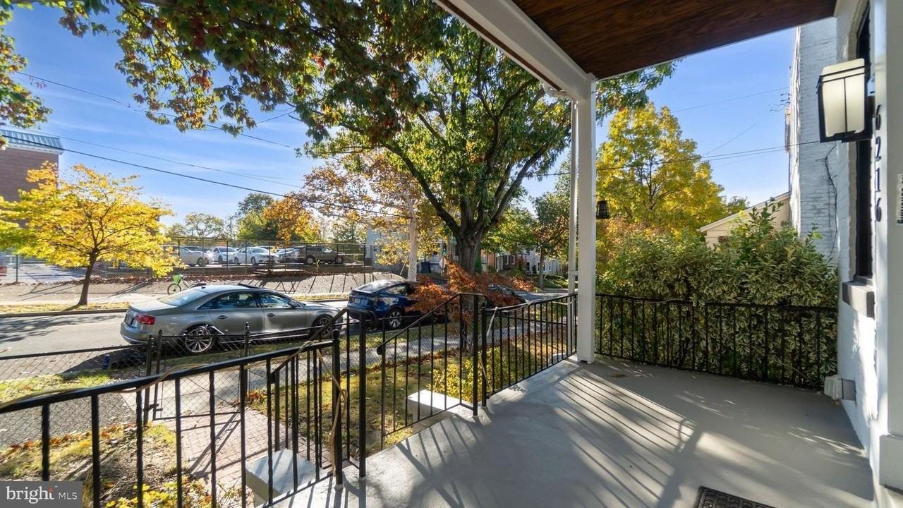 6216 5th St Nw - Photo 3 of 21