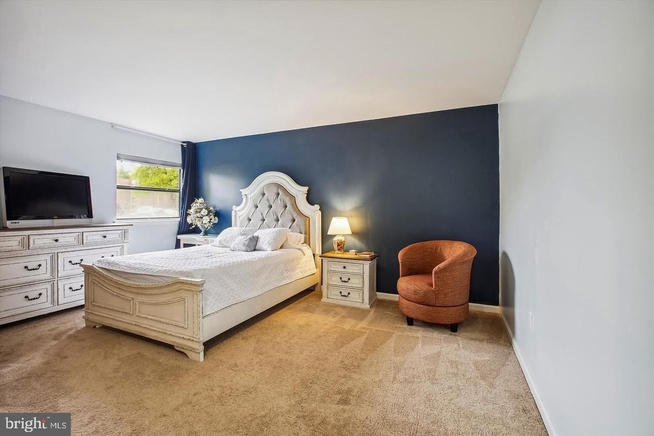 21 Silverwood Cir - Photo 7 of 16