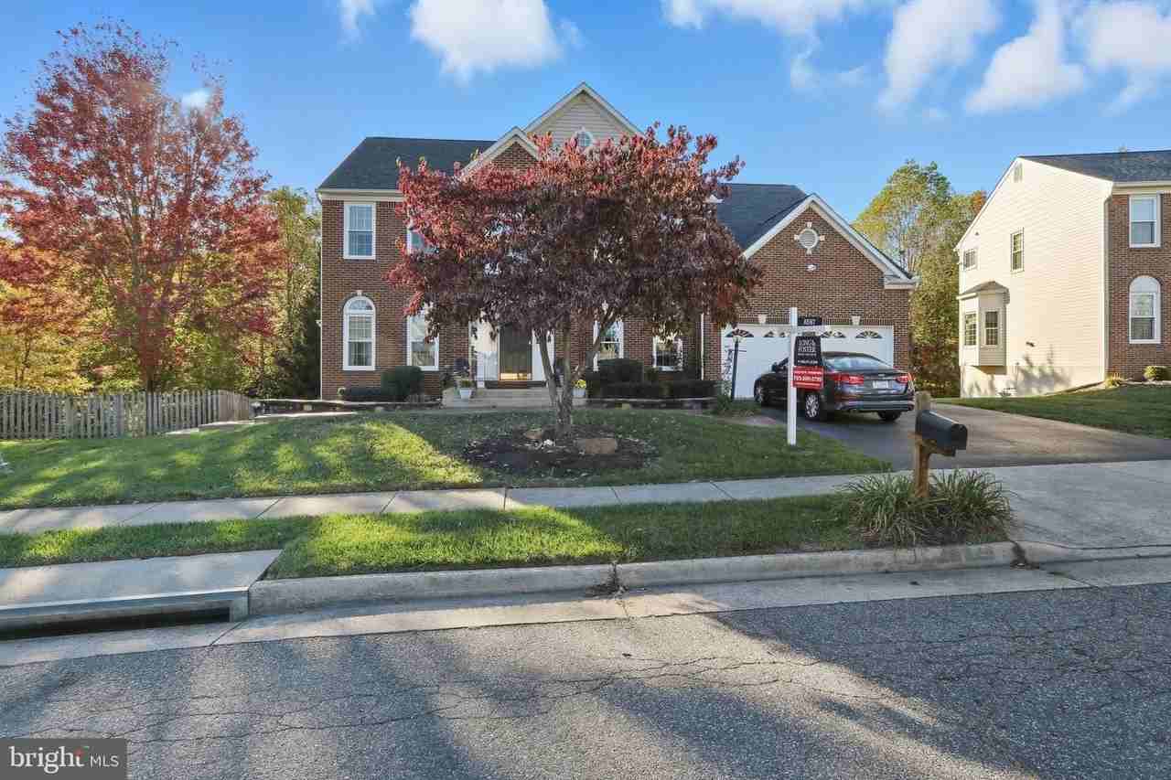 6 Thames Ct - Photo 3 of 30