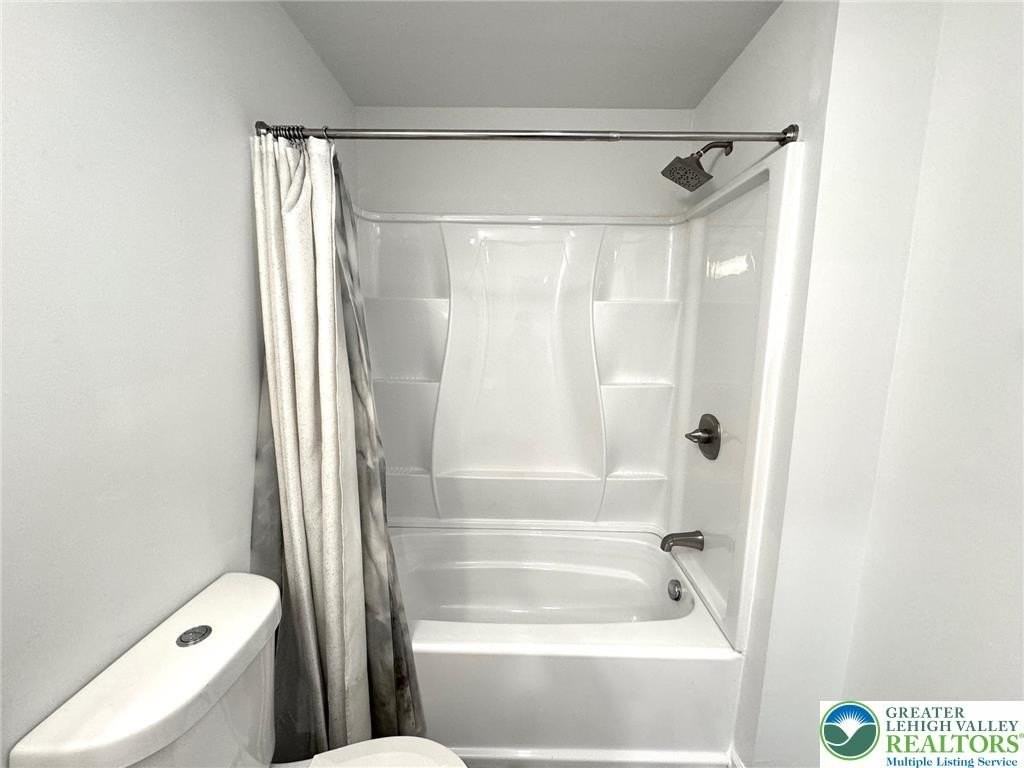 938 East 4th Street #G05 - Photo 6 of 22