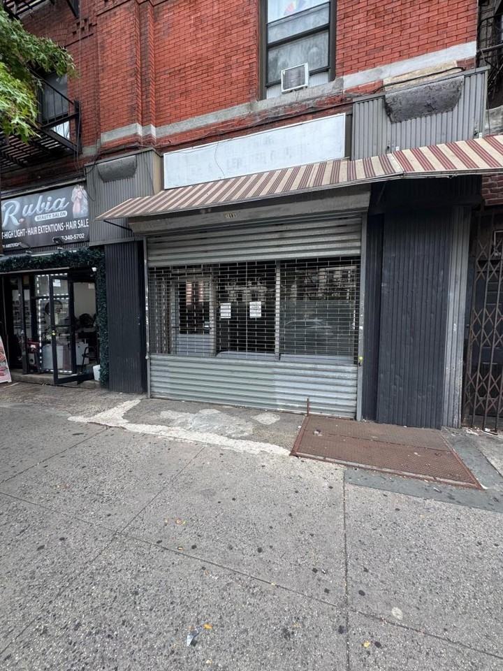 1689 Amsterdam Ave - Photo 2 of 4