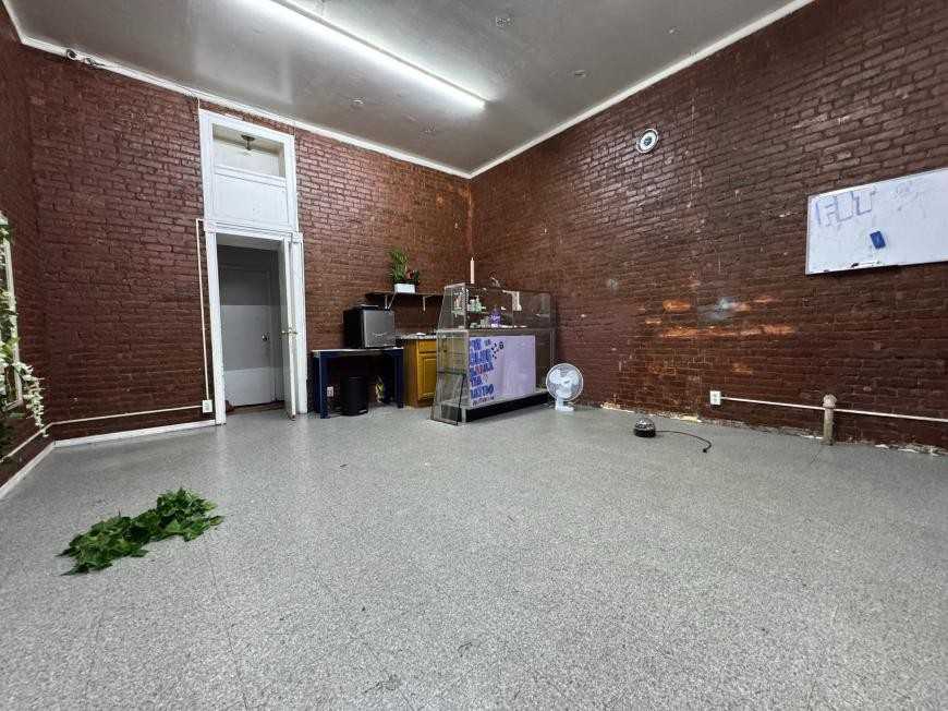 1689 Amsterdam Ave - Photo 3 of 4