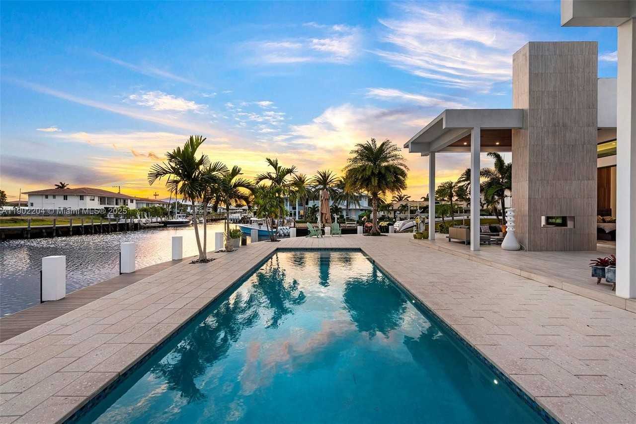 3701 Ne 26th Ave #1 - Photo 7 of 46