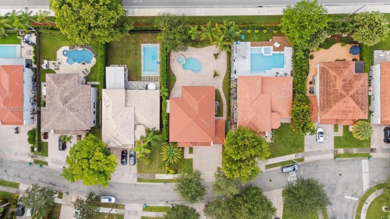 6358 Nw 113th Pl - Photo 5 of 45