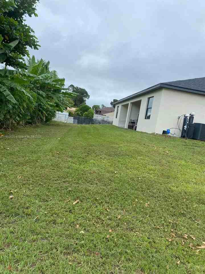 4662 26th St Sw #0 - Photo 2 of 5