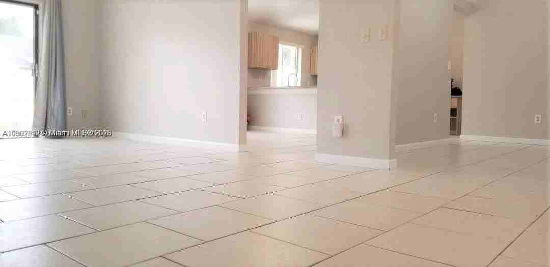 10123 Sw 145th Ct - Photo 4 of 25