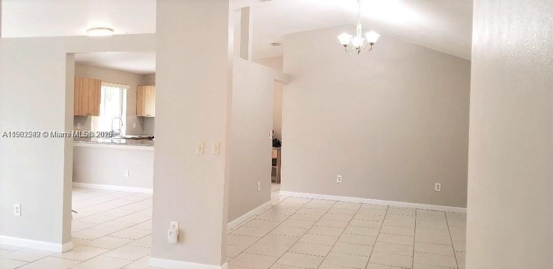 10123 Sw 145th Ct - Photo 5 of 25