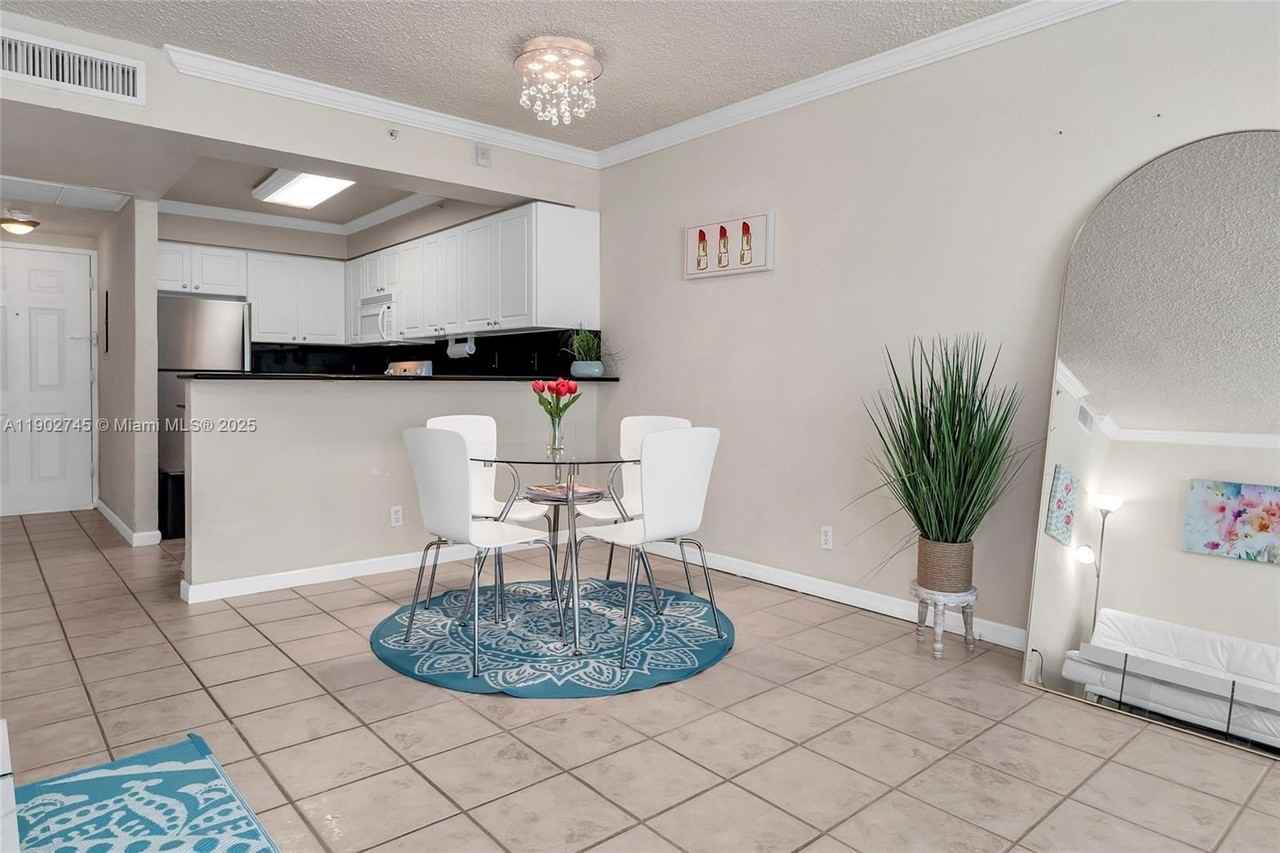 2501 South Ocean Drive #534 - Photo 3 of 27