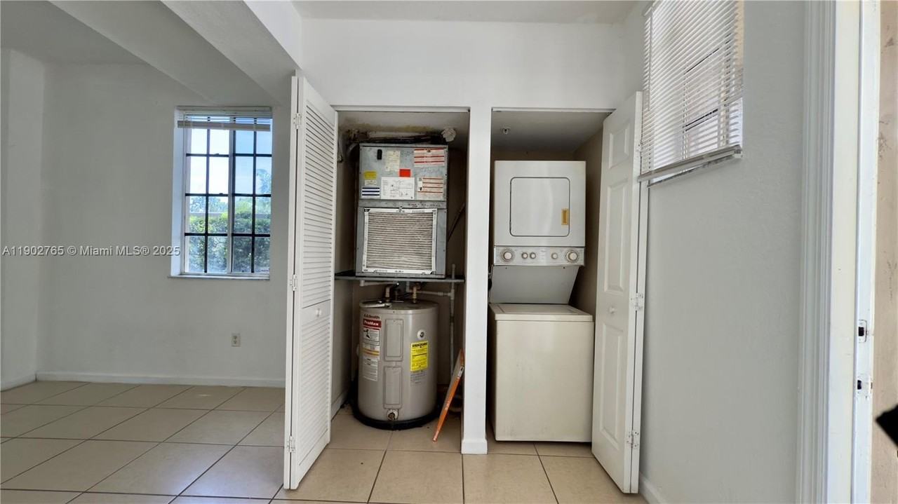 2000 Freeport Ln #4107 - Photo 6 of 22