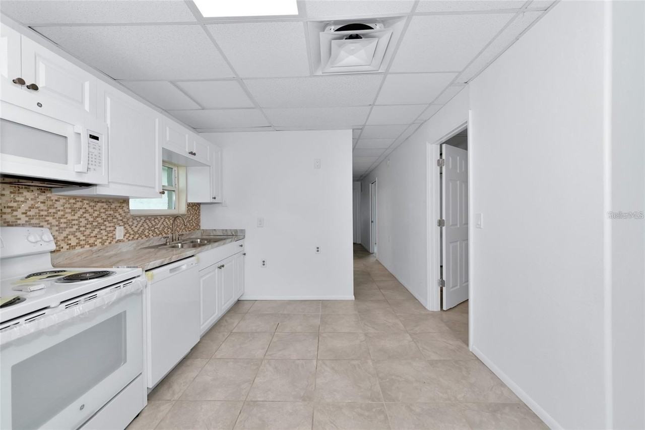 4819 Wecoma Ave #B - Photo 3 of 11