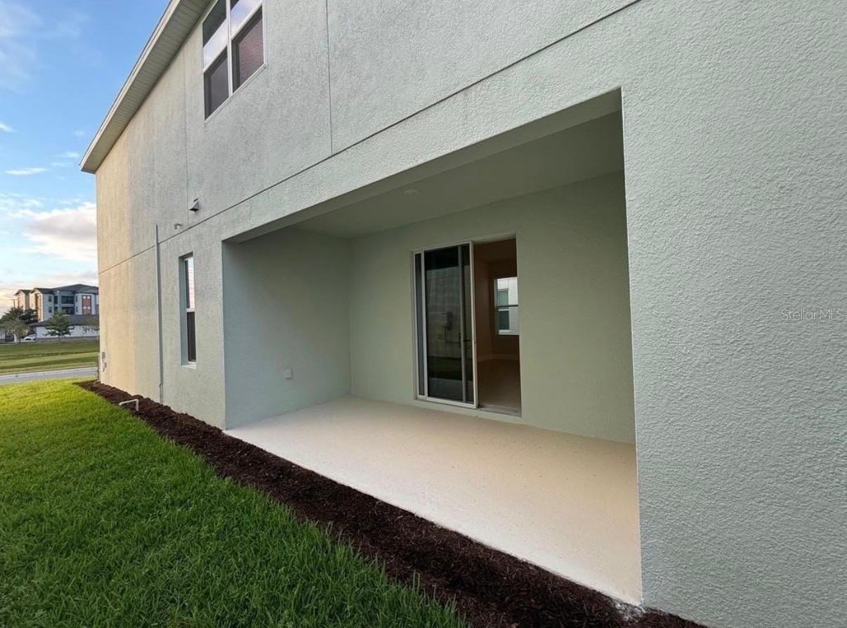 377 Belmond Dr - Photo 2 of 29