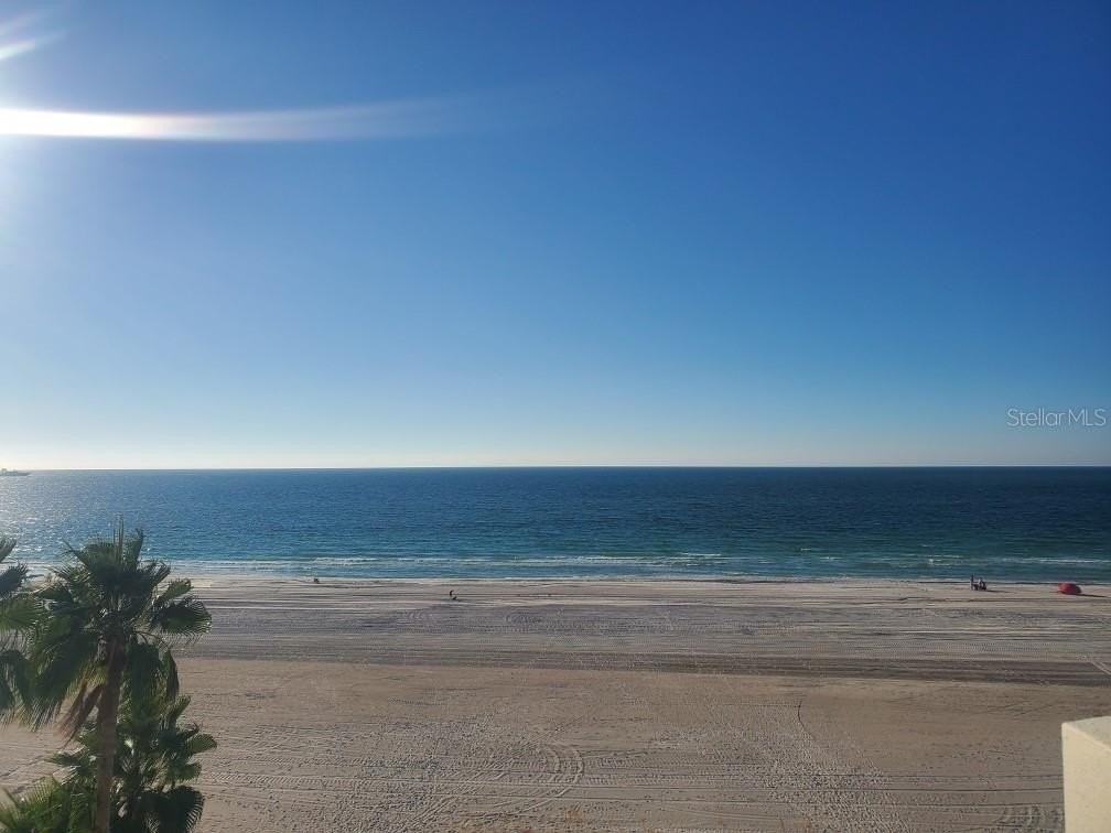 1350 Gulf Blvd #202 - Photo 4 of 34