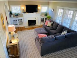 featured image of 423 Church St