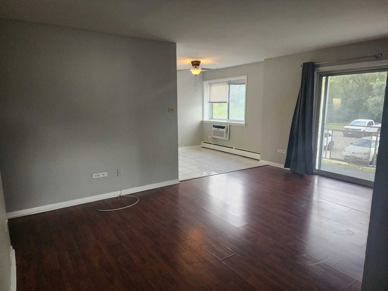 8018 S Hoyne Ave #6 - Photo 4 of 10