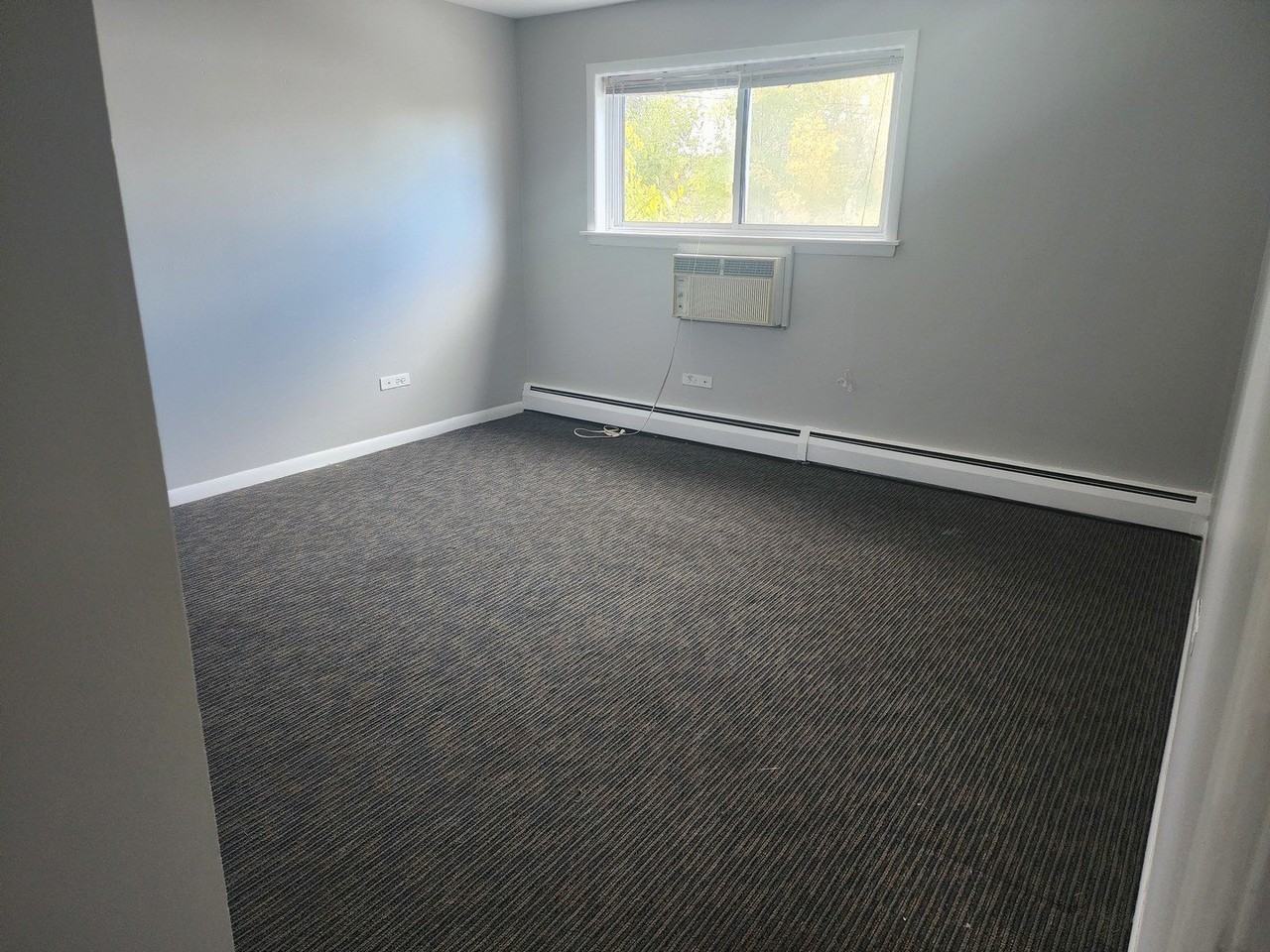 8018 S Hoyne Ave #6 - Photo 6 of 10