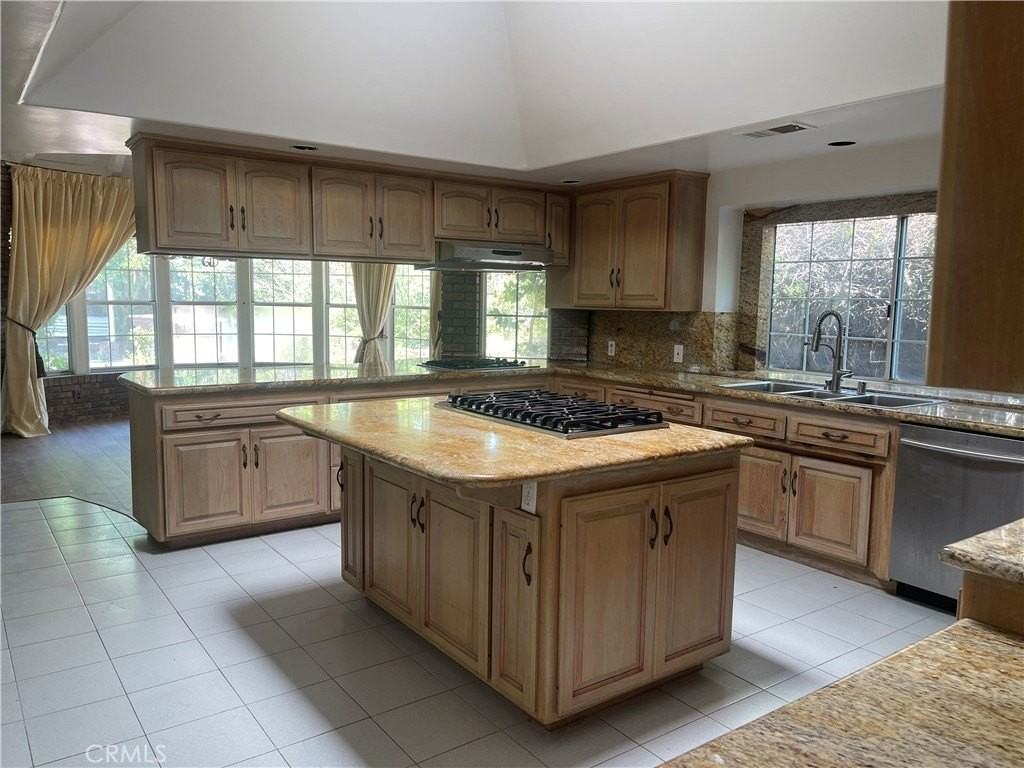 26421 Broken Bit Ln - Photo 6 of 15