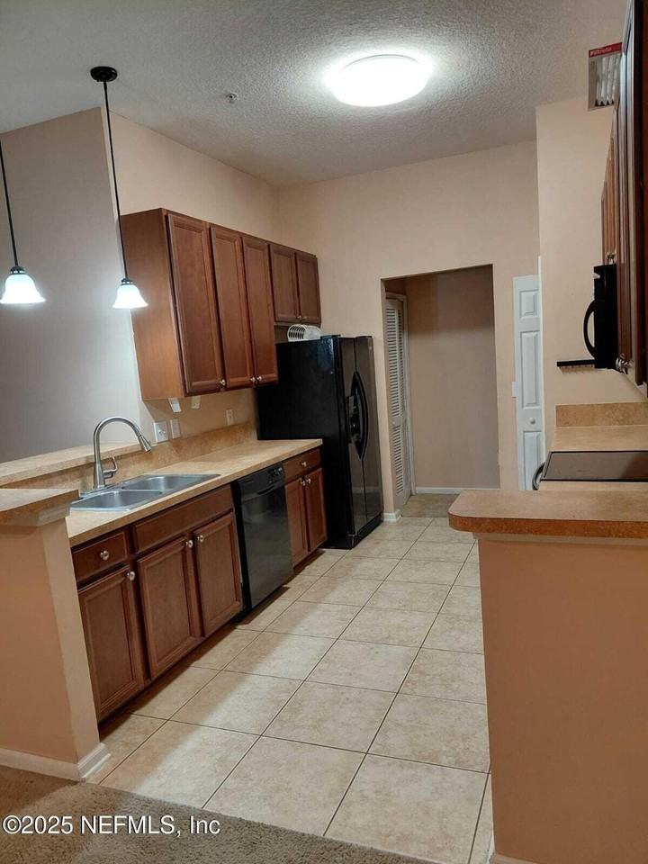 7053 Snowy Canyon Dr Unit 108 #108 - Photo 6 of 28