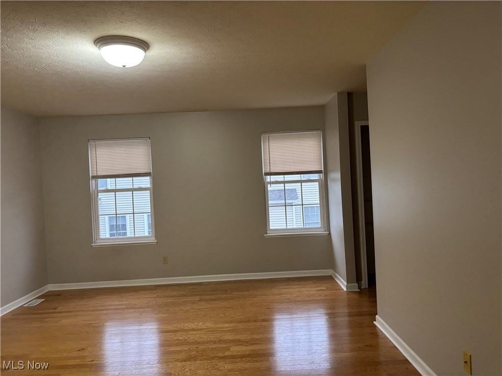 1928 E 86th St - Photo 6 of 9