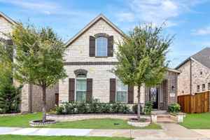 featured image of 12749 Friar St