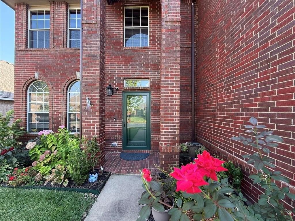 3312 Paradise Valley Dr - Photo 2 of 21