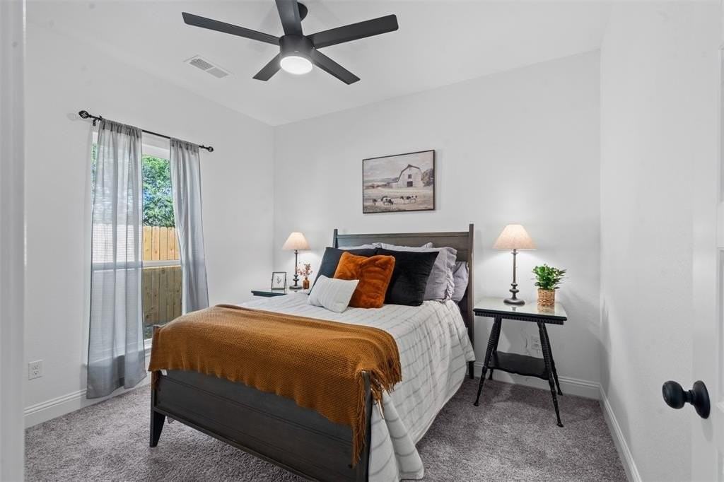 4707 Llano St - Photo 4 of 34