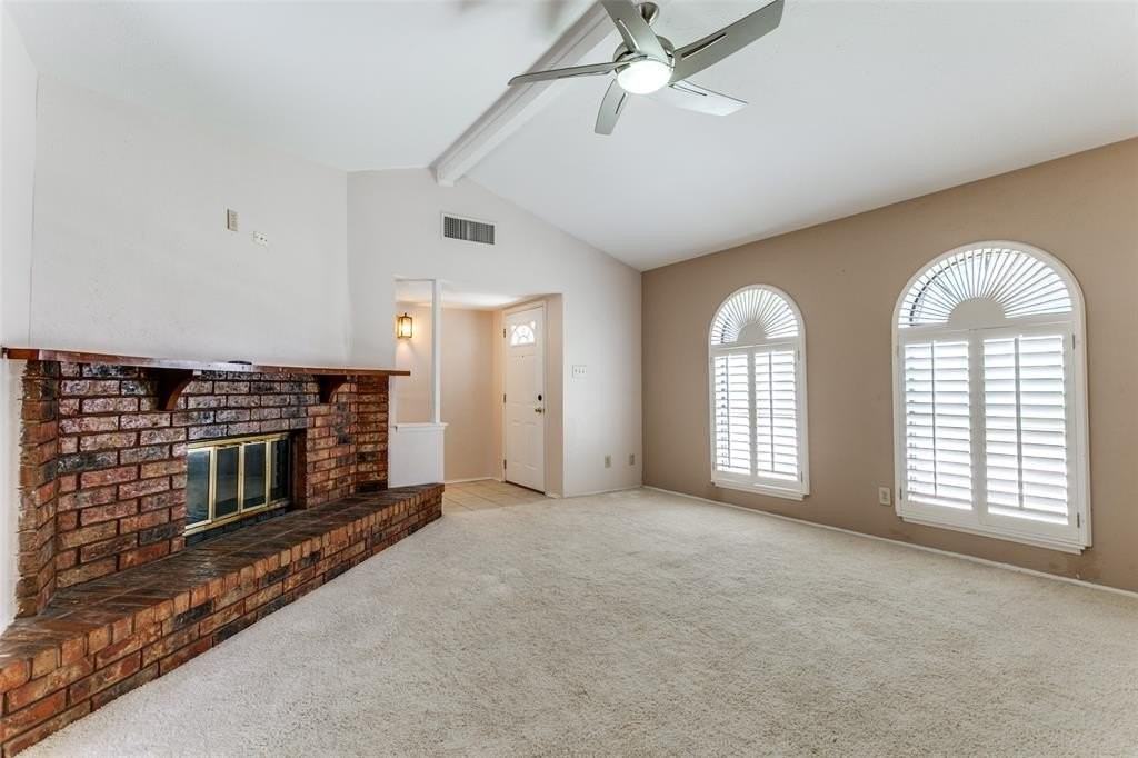 410 Cambria Dr - Photo 4 of 24