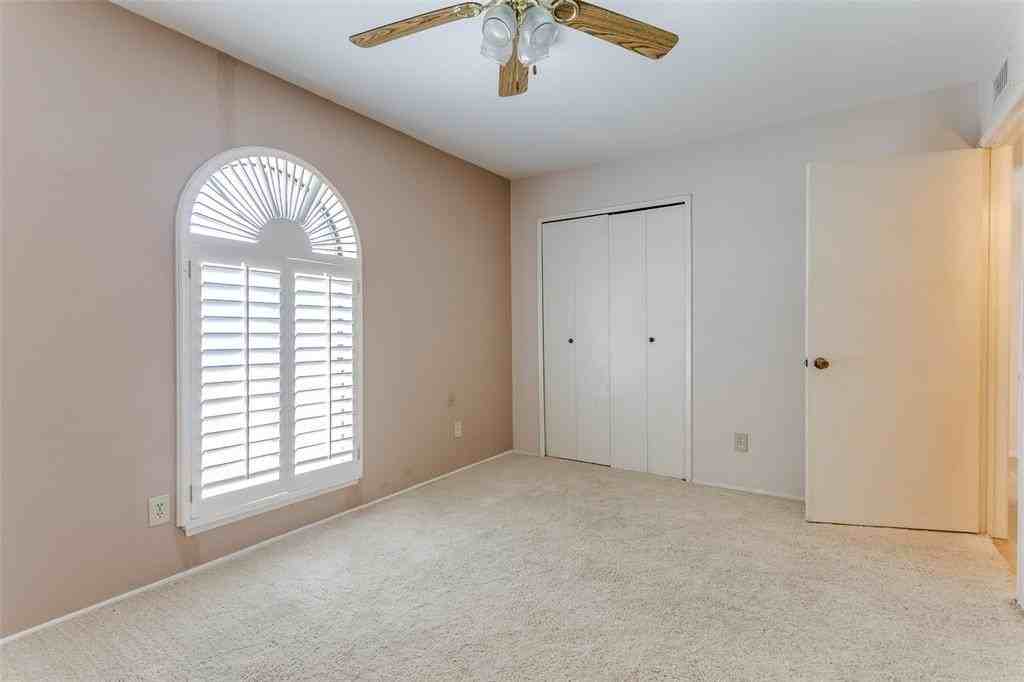 410 Cambria Dr - Photo 6 of 24