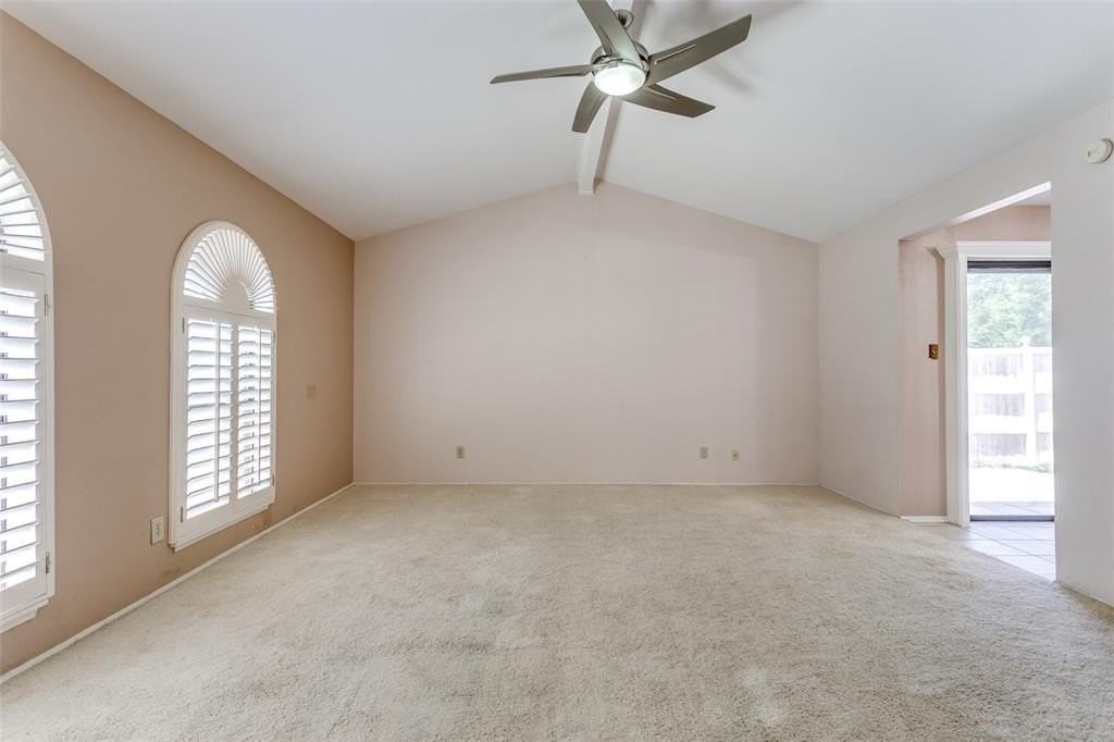 410 Cambria Dr - Photo 7 of 24