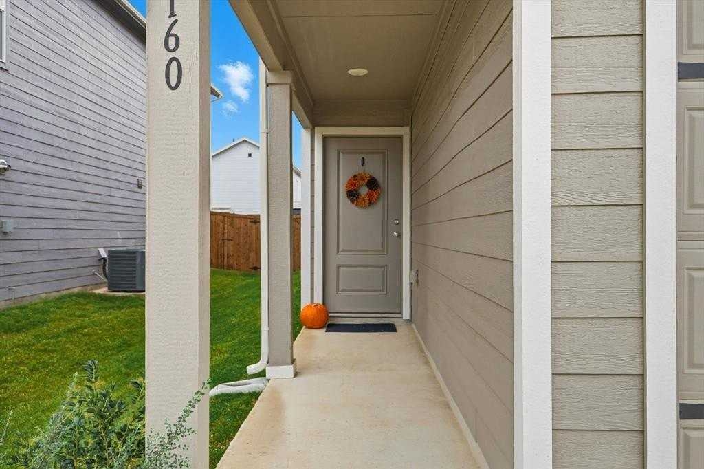 12160 Thoroughbred Dr - Photo 2 of 20