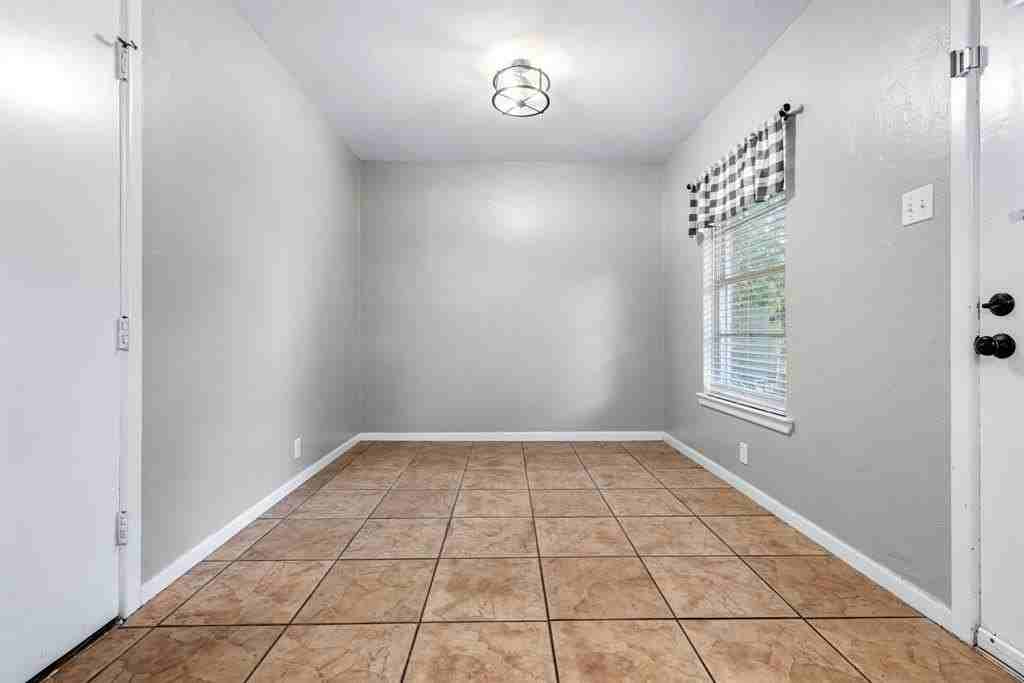 704 Downing Drive - Photo 7 of 20