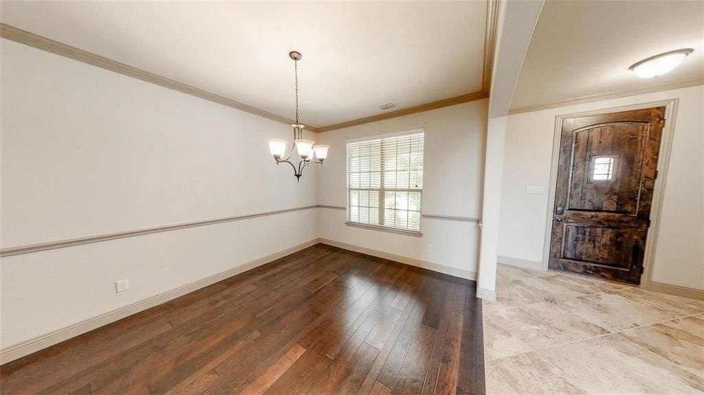 941 Lake Meadow Ln - Photo 3 of 22