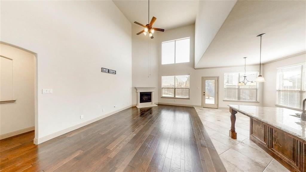 941 Lake Meadow Ln - Photo 5 of 22