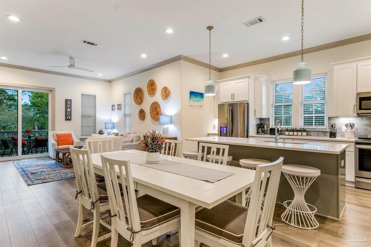 70 Marthas Lane #1-205 - Photo 3 of 23