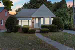 featured image of 8038 Riverdale St