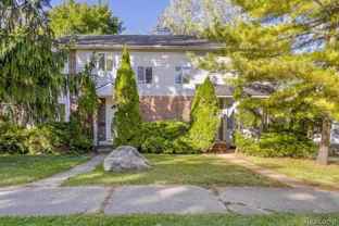 745 N Main St - Photo 1 of 1