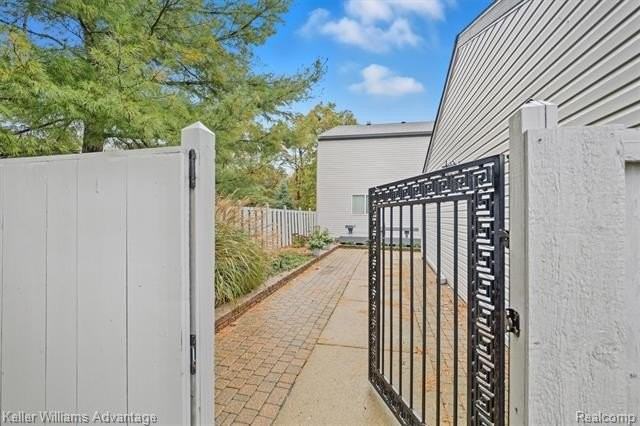 2819 Monte Vis - Photo 3 of 48