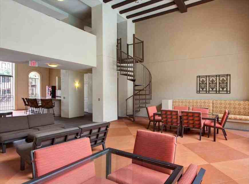 2125 Allen Parkway - Photo 3 of 10