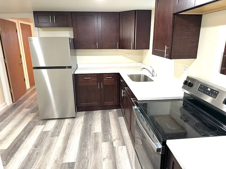 10350 Milford Street - Photo 5 of 10