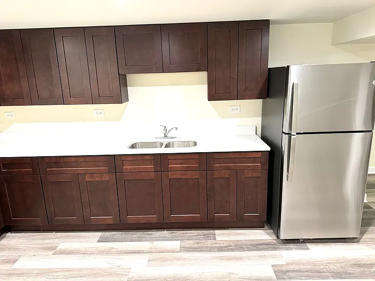 10351 Cambridge Street - Photo 5 of 10