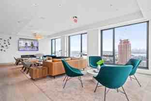 2719 44th Dr - Photo 1 of 1