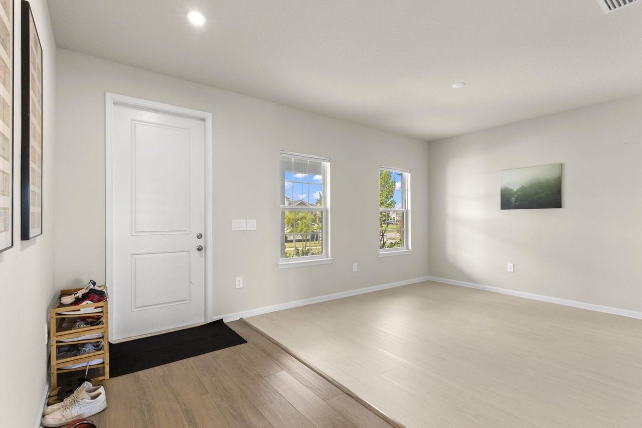 12291 Sw Forli Way - Photo 4 of 48