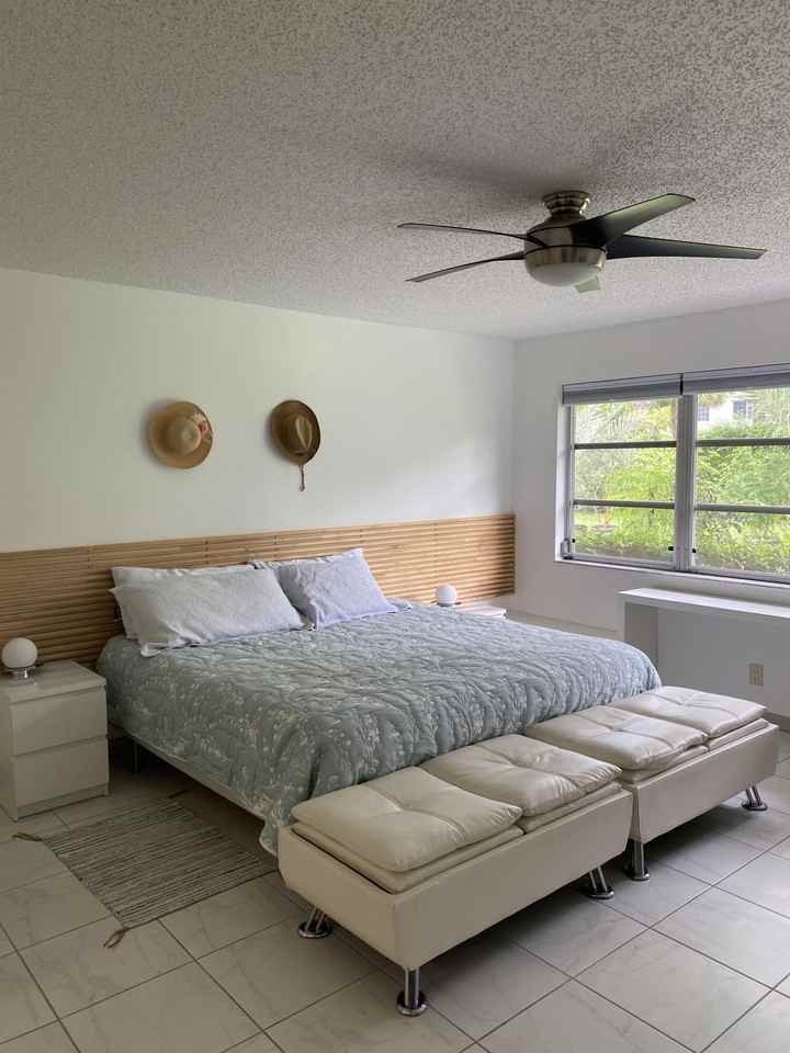 14364 Canalview Dr #B - Photo 3 of 6