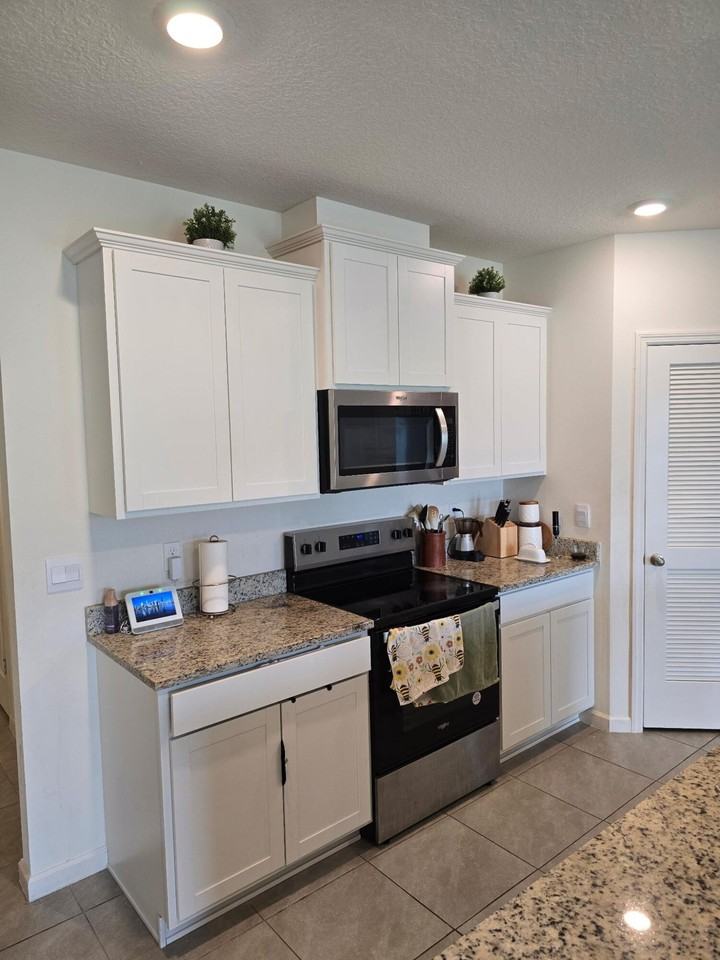 9725 Sw Triton Way - Photo 3 of 12