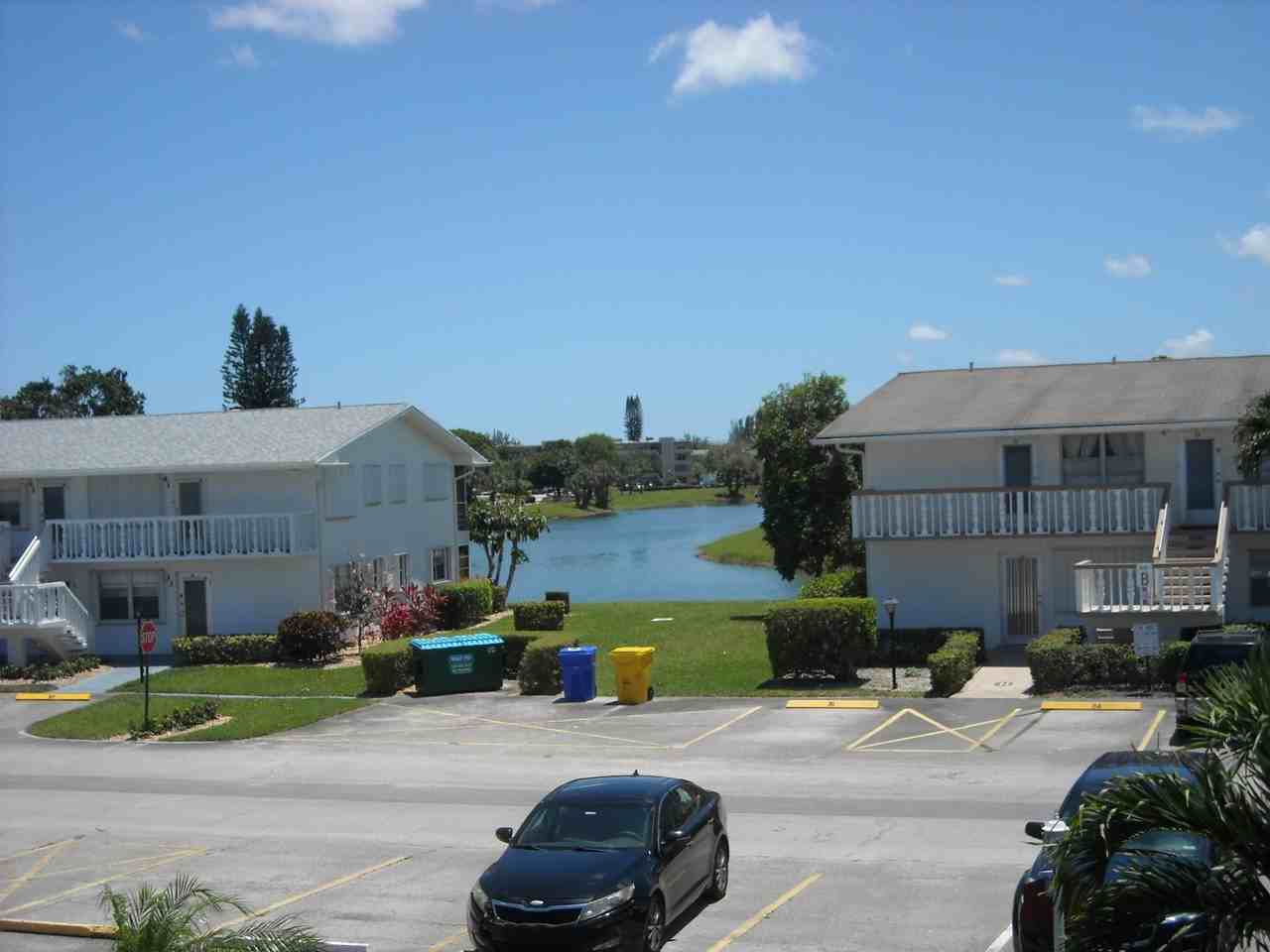 60 West Ascot Street - Photo 6 of 46