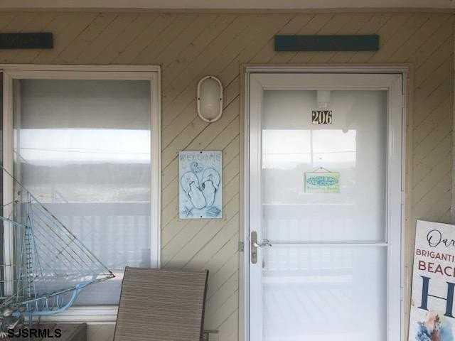 203 E Brigantine Ave - Photo 2 of 14