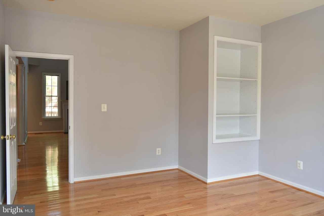 20387 Fallsway Ter - Photo 7 of 18