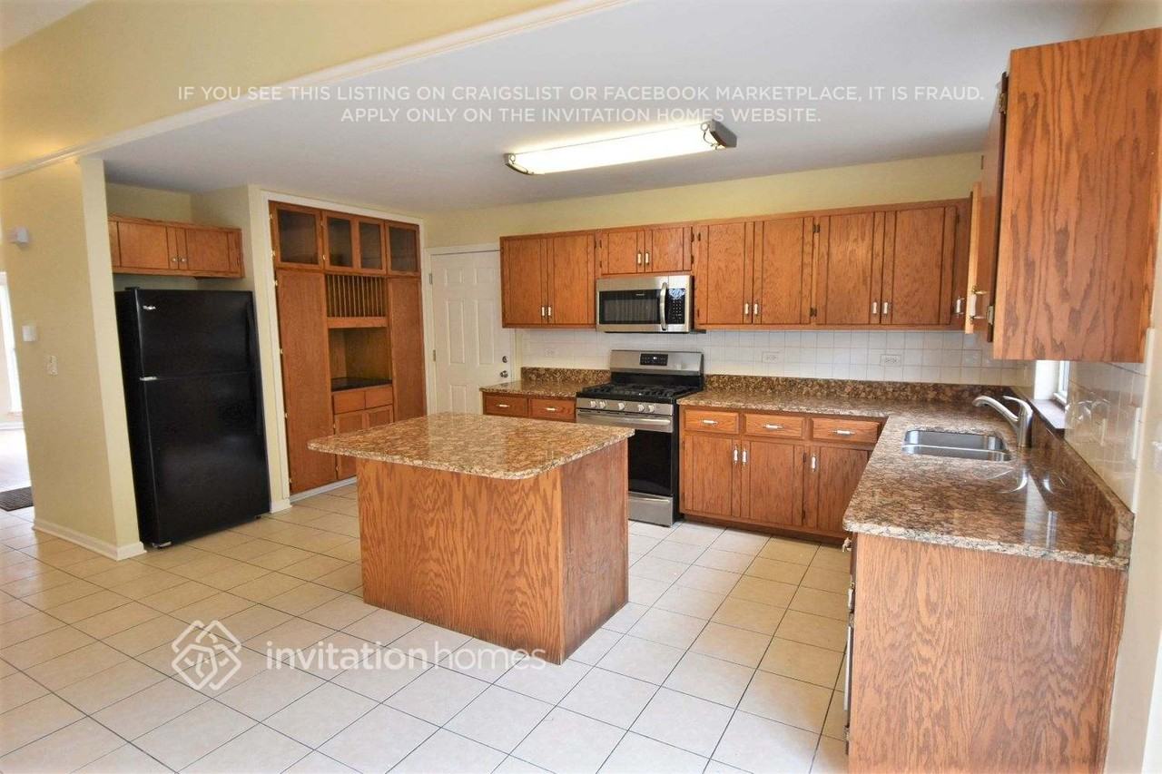 3621 Shannon Ct - Photo 4 of 14